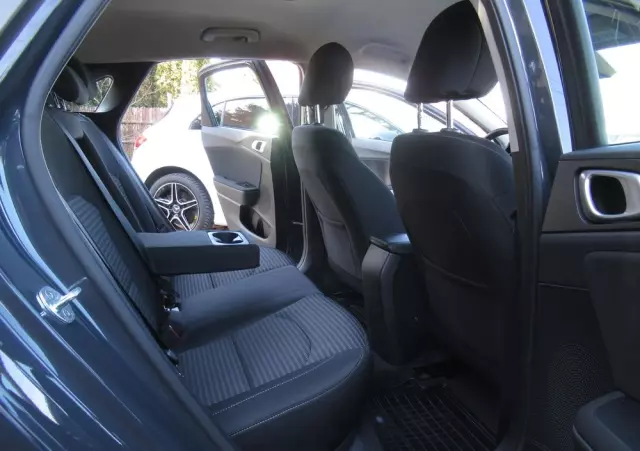 KIA Ceed 1.5 T-GDI M DCT