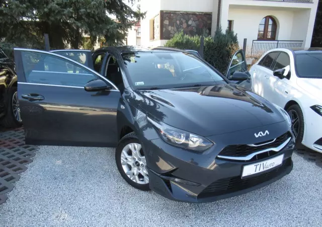 KIA Ceed 1.5 T-GDI M DCT