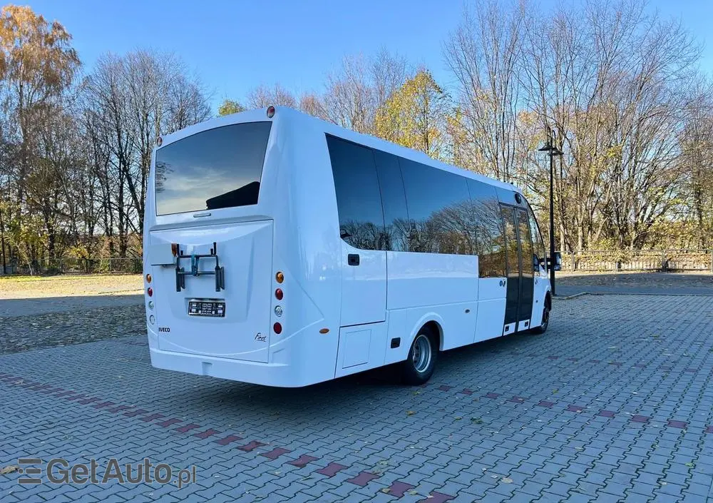 IVECO Rosero / Euro 6 / 33 miejsca / 