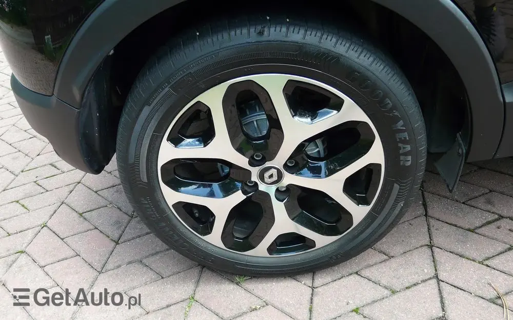 RENAULT Captur 1.3 TCe Intens