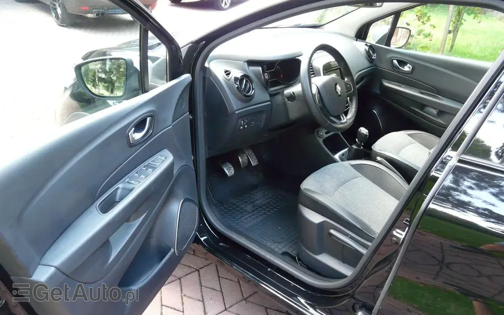 RENAULT Captur 1.3 TCe Intens