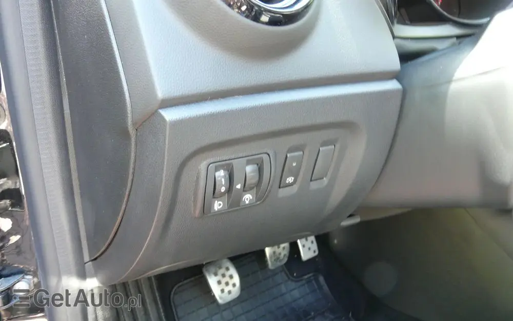 RENAULT Captur 1.3 TCe Intens