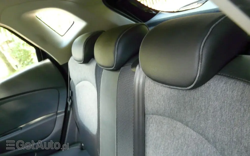 RENAULT Captur 1.3 TCe Intens