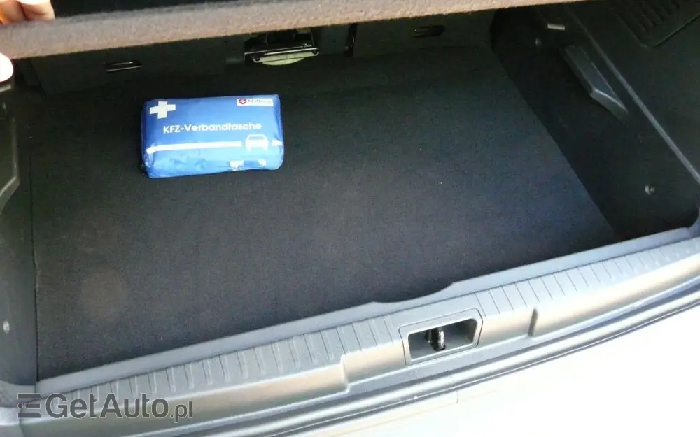 RENAULT Captur 1.3 TCe Intens