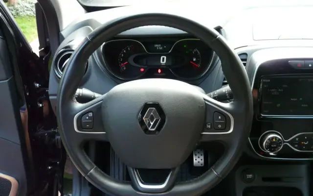 RENAULT Captur 1.3 TCe Intens