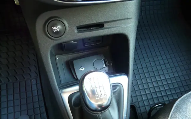 RENAULT Captur 1.3 TCe Intens