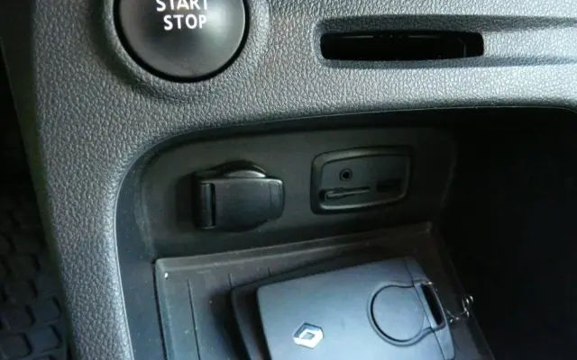 RENAULT Captur 1.3 TCe Intens