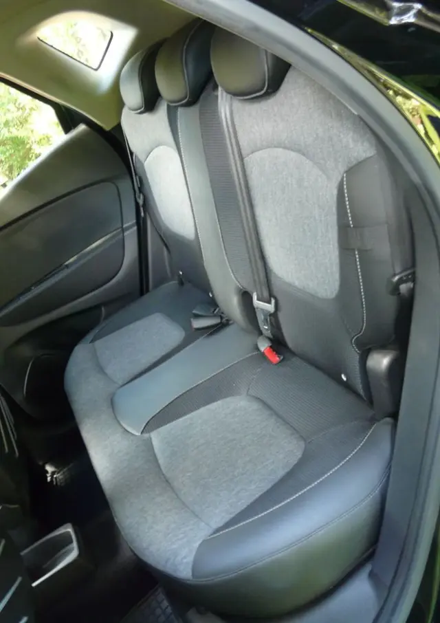 RENAULT Captur 1.3 TCe Intens