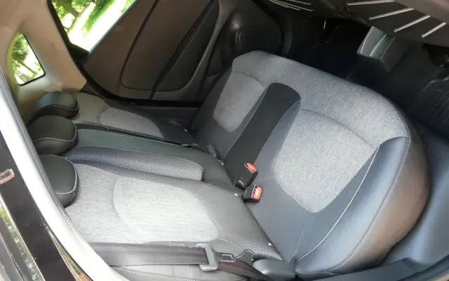 RENAULT Captur 1.3 TCe Intens