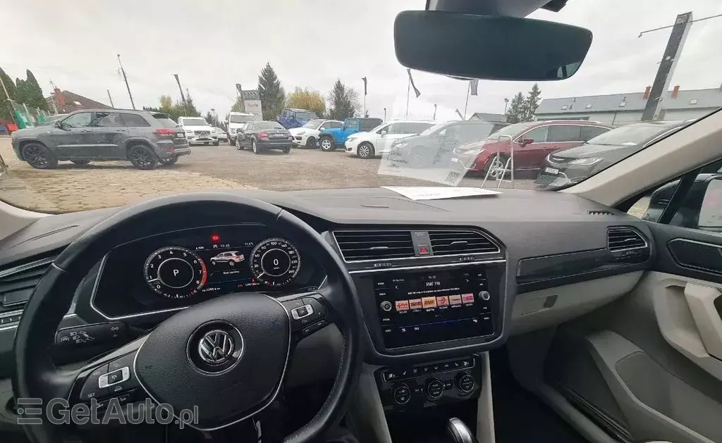 VOLKSWAGEN Tiguan 