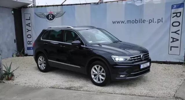 VOLKSWAGEN Tiguan 