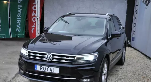 VOLKSWAGEN Tiguan 