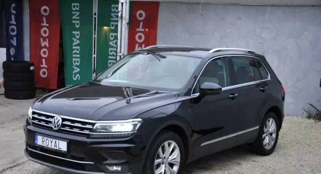 VOLKSWAGEN Tiguan 