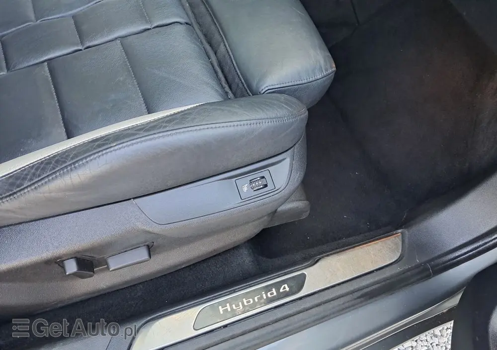 CITROËN DS5 2.0 HDi Hybrid4 SoChic MCP