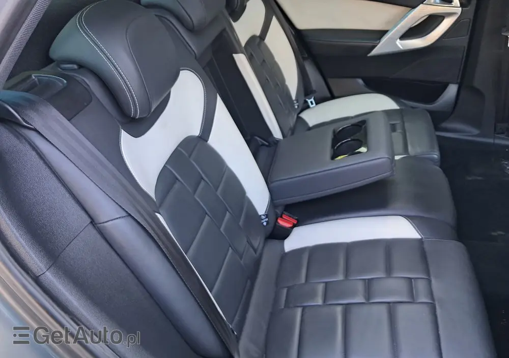 CITROËN DS5 2.0 HDi Hybrid4 SoChic MCP