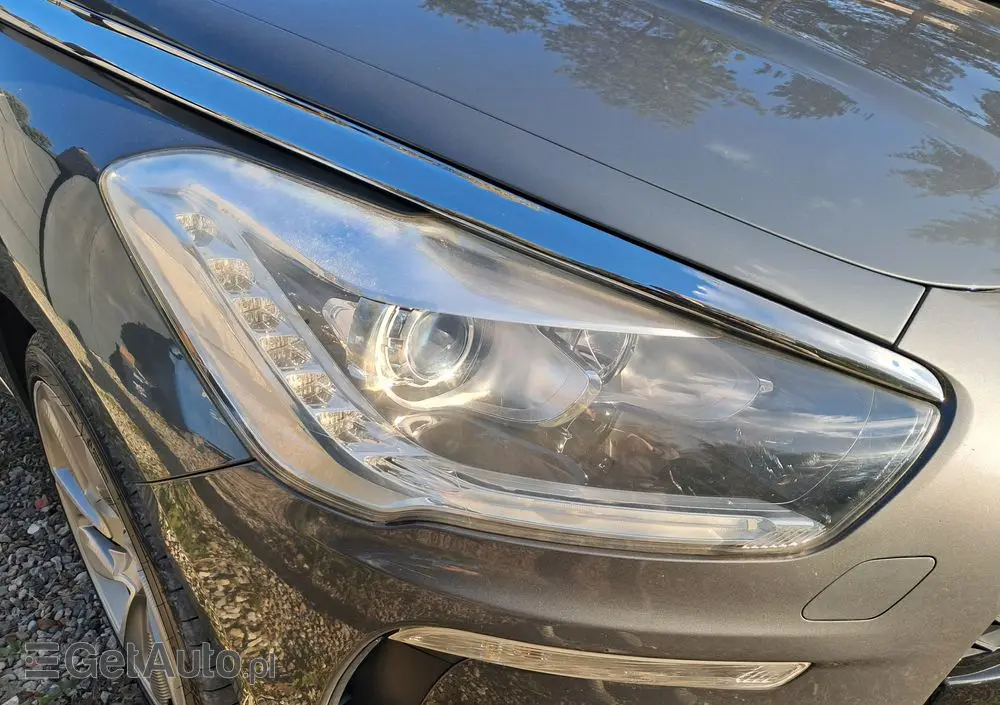 CITROËN DS5 2.0 HDi Hybrid4 SoChic MCP