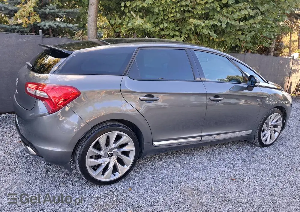 CITROËN DS5 2.0 HDi Hybrid4 SoChic MCP