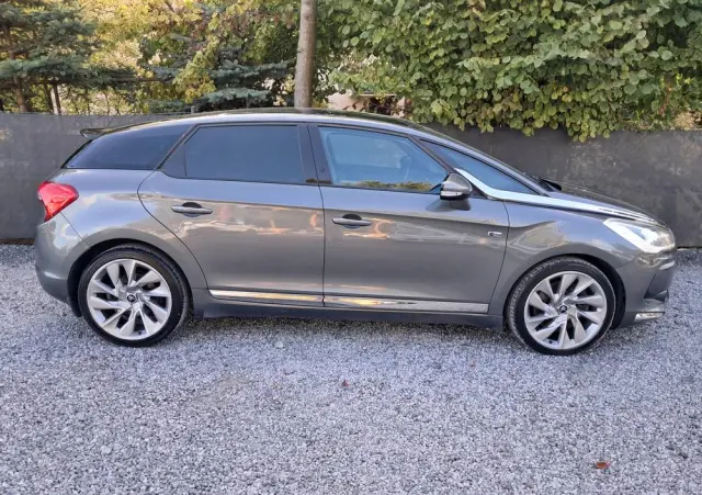 CITROËN DS5 2.0 HDi Hybrid4 SoChic MCP