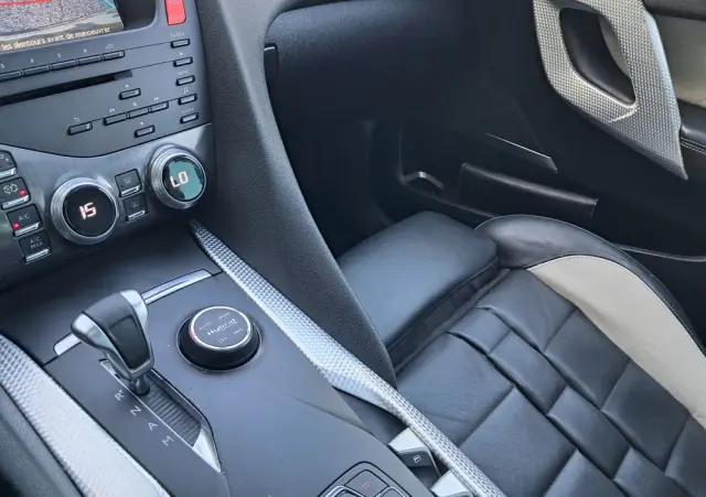 CITROËN DS5 2.0 HDi Hybrid4 SoChic MCP