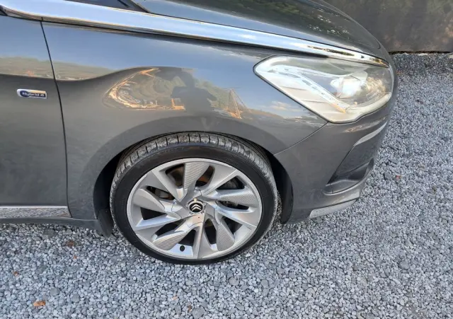 CITROËN DS5 2.0 HDi Hybrid4 SoChic MCP