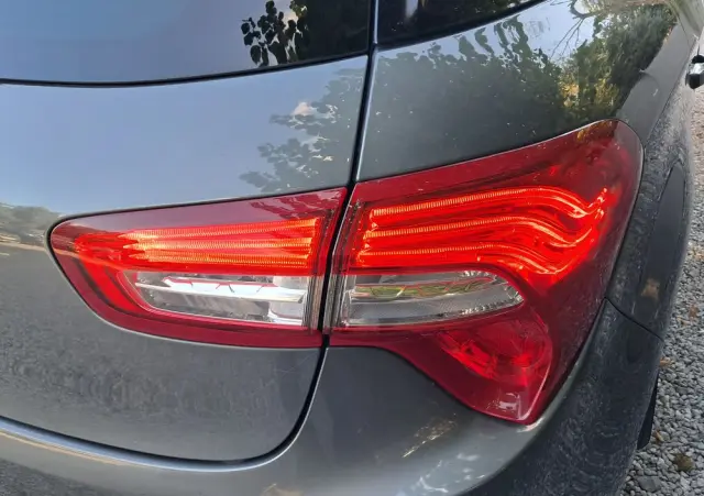 CITROËN DS5 2.0 HDi Hybrid4 SoChic MCP