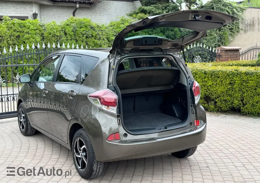 TOYOTA Verso S 1.33 Premium MS