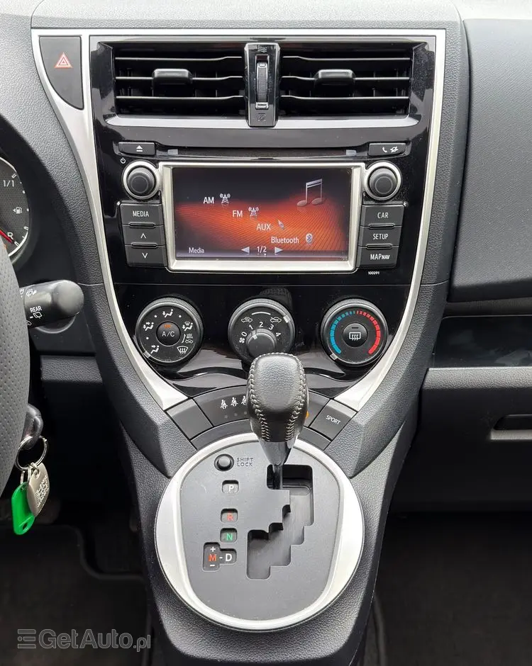 TOYOTA Verso S 1.33 Premium MS