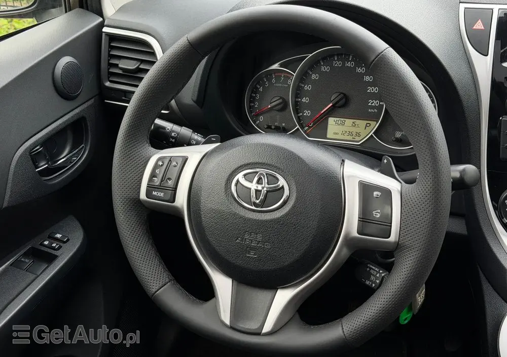 TOYOTA Verso S 1.33 Premium MS