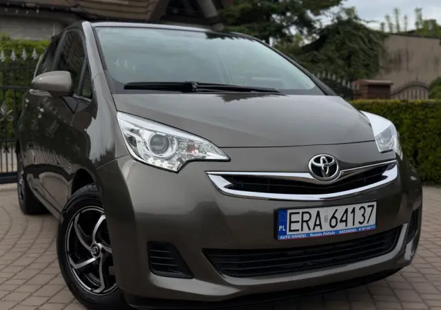 TOYOTA Verso S 1.33 Premium MS