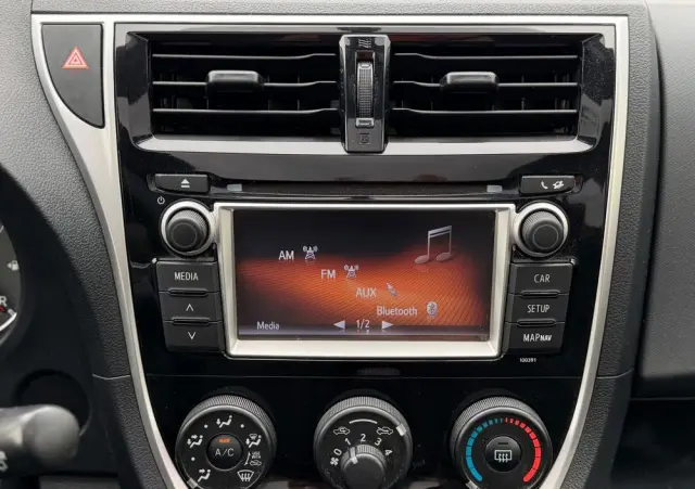 TOYOTA Verso S 1.33 Premium MS