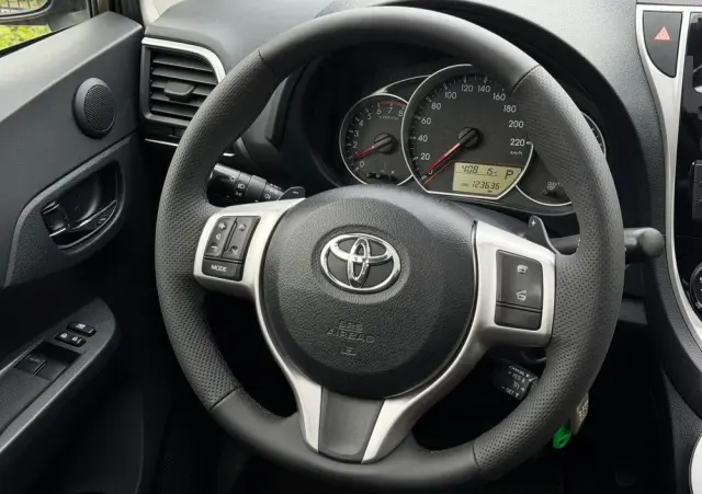 TOYOTA Verso S 1.33 Premium MS