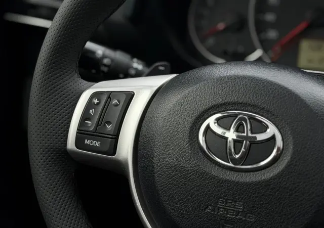TOYOTA Verso S 1.33 Premium MS