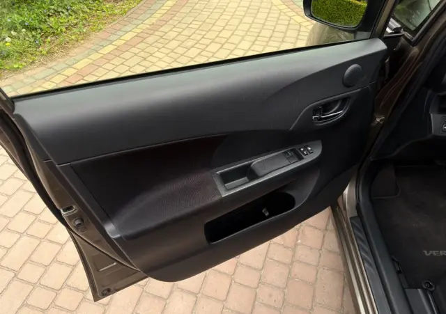 TOYOTA Verso S 1.33 Premium MS
