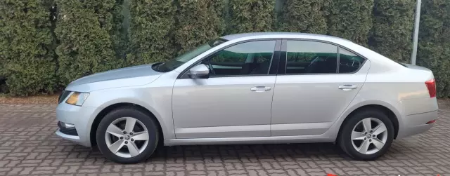 SKODA Octavia 2.0 TDI (143 KM)