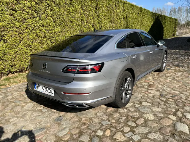 VOLKSWAGEN Arteon R-Line