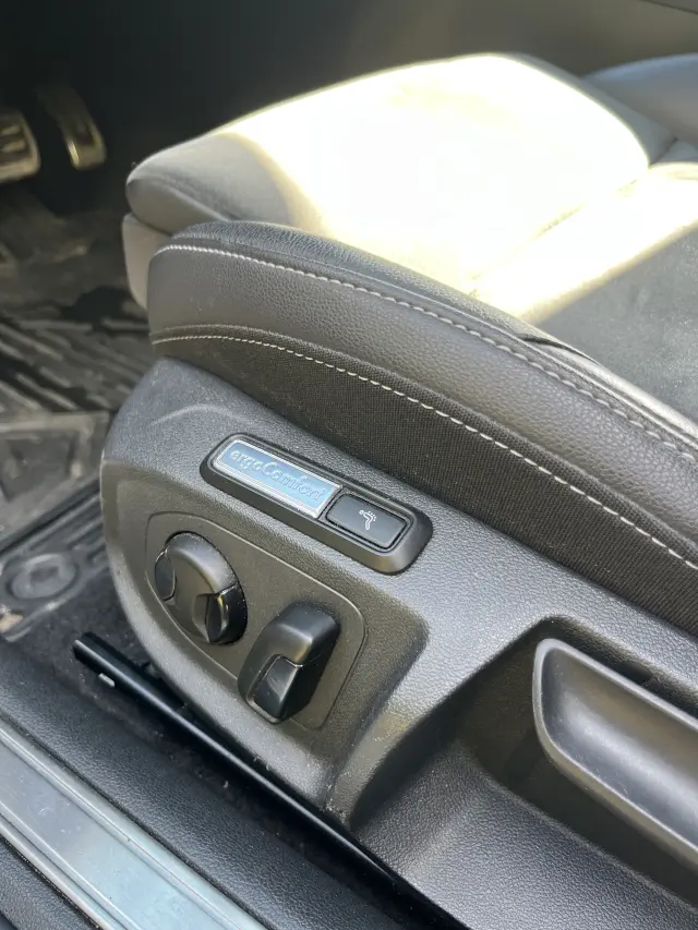 VOLKSWAGEN Arteon R-Line