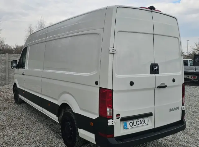 VOLKSWAGEN CRAFTER 