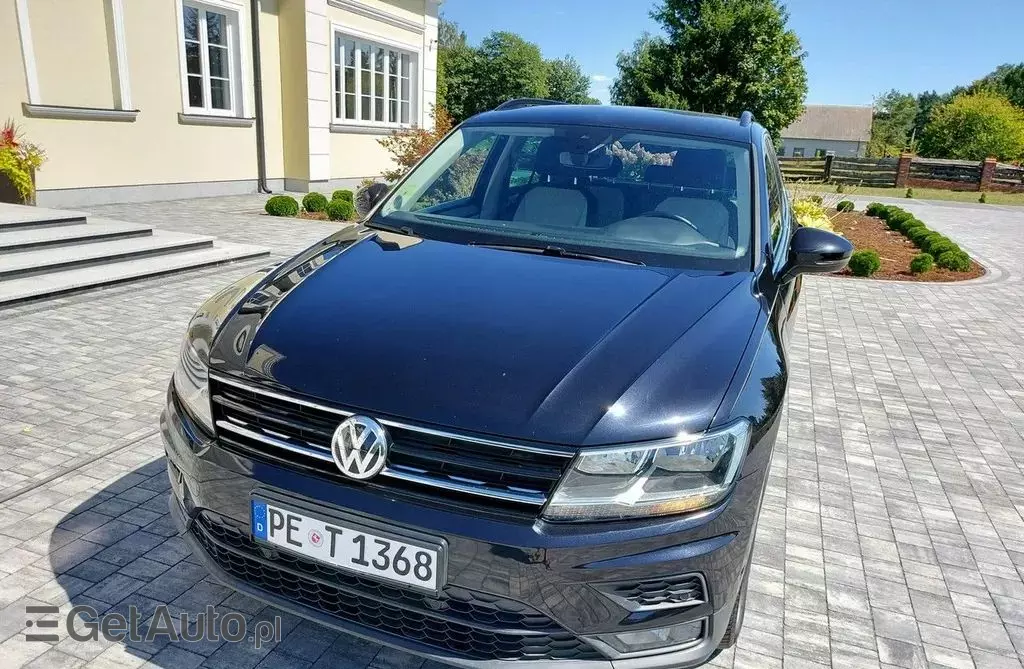 VOLKSWAGEN Tiguan 
