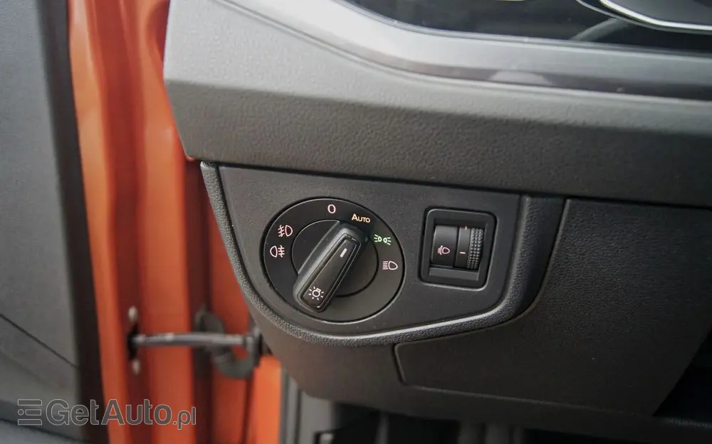 VOLKSWAGEN Polo 1.0 TSI R-Line DSG