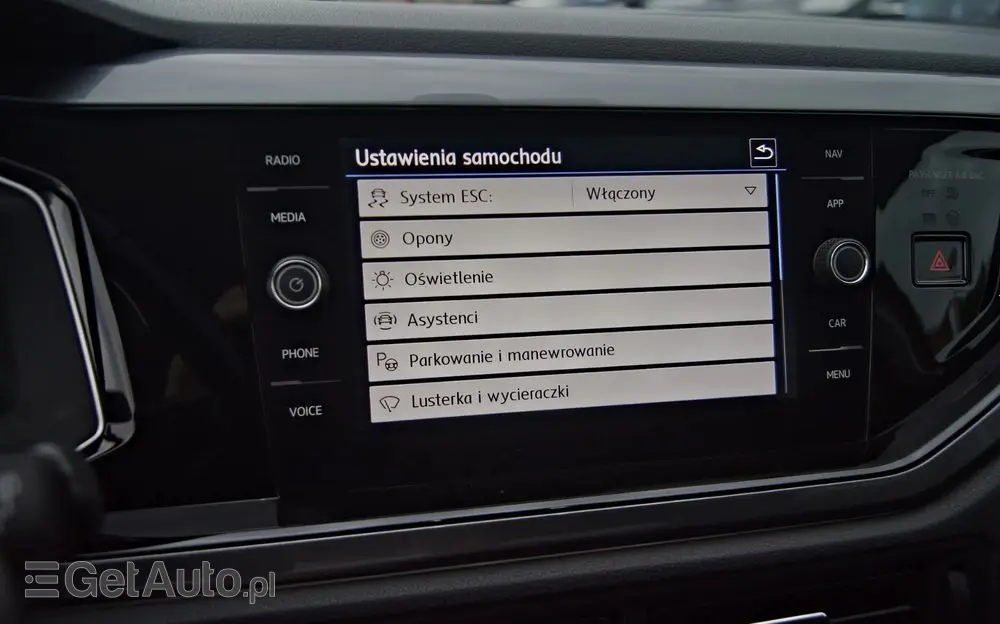 VOLKSWAGEN Polo 1.0 TSI R-Line DSG