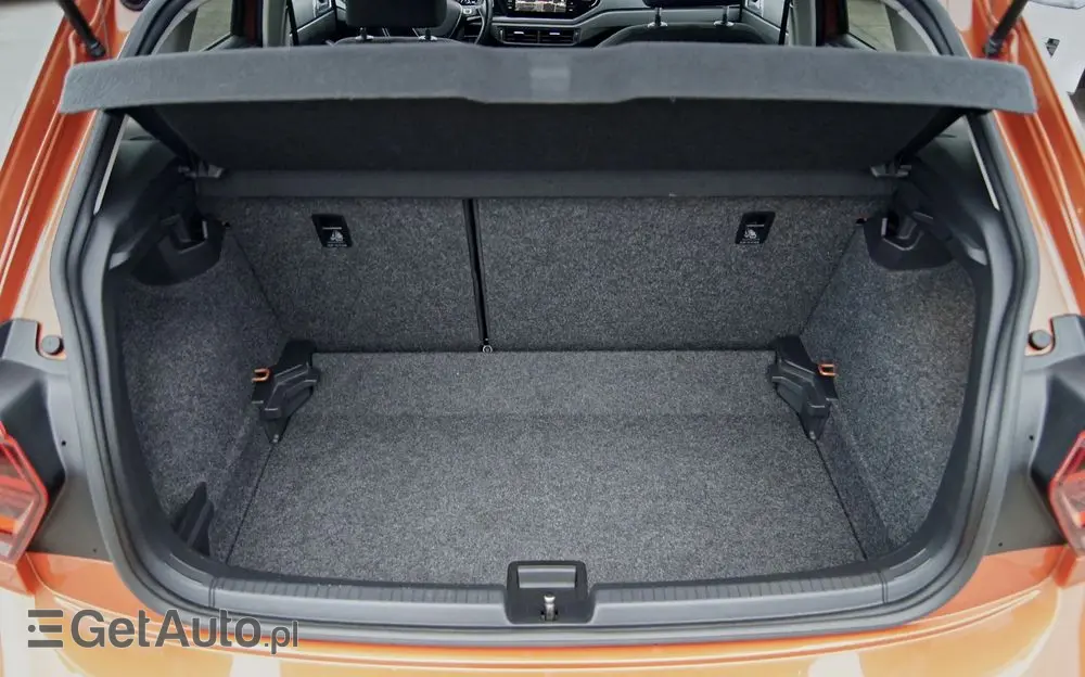 VOLKSWAGEN Polo 1.0 TSI R-Line DSG