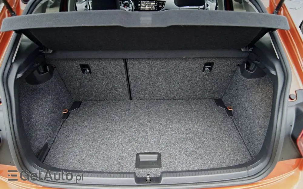 VOLKSWAGEN Polo 1.0 TSI R-Line DSG