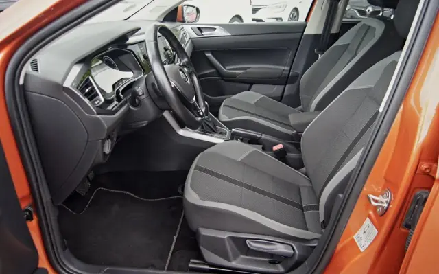 VOLKSWAGEN Polo 1.0 TSI R-Line DSG