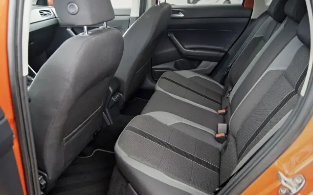 VOLKSWAGEN Polo 1.0 TSI R-Line DSG