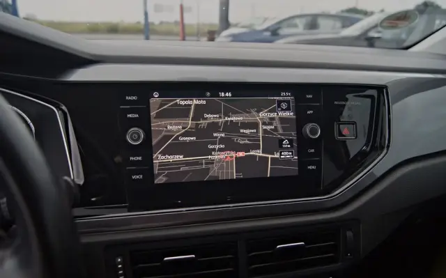 VOLKSWAGEN Polo 1.0 TSI R-Line DSG