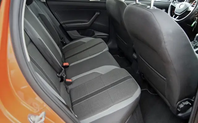 VOLKSWAGEN Polo 1.0 TSI R-Line DSG