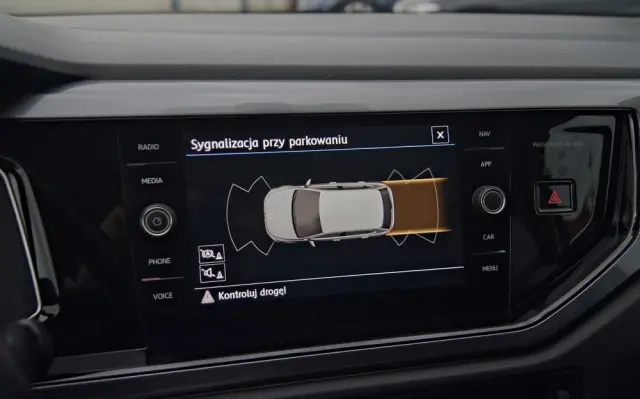 VOLKSWAGEN Polo 1.0 TSI R-Line DSG