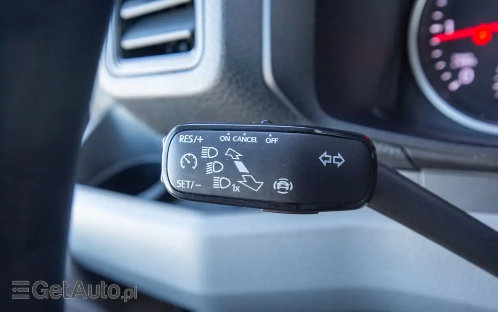 VOLKSWAGEN Crafter 177KM 8ep KONTENER + WINDA dHollandia 750kg + DRZWI BOCZNE 