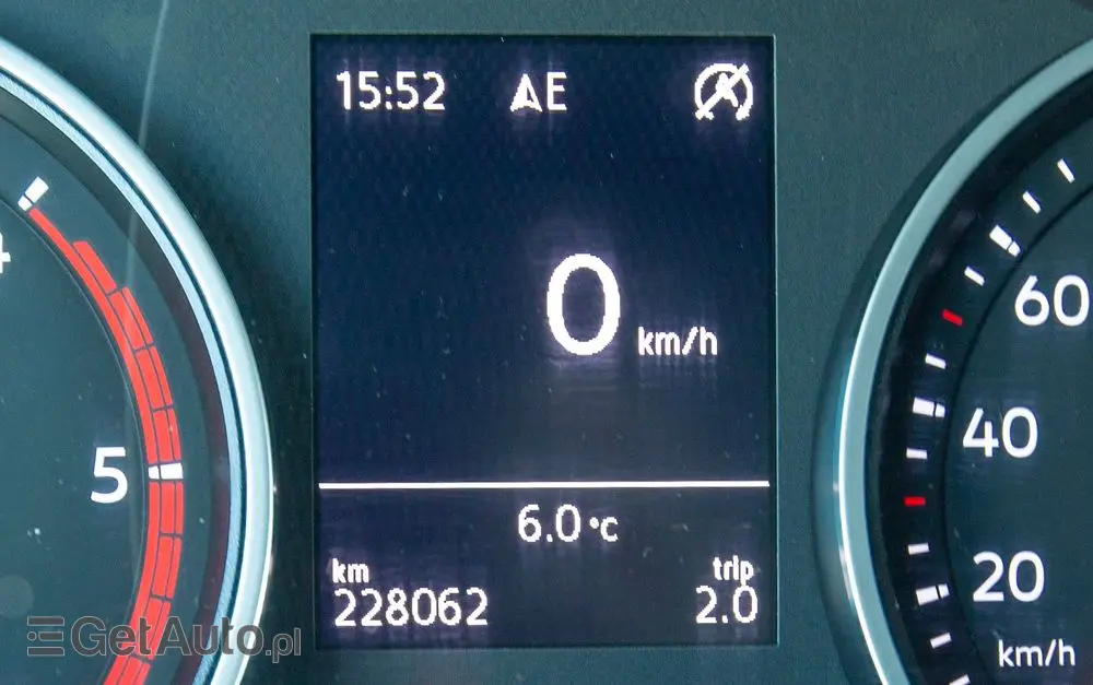 VOLKSWAGEN Crafter 177KM 8ep KONTENER + WINDA dHollandia 750kg + DRZWI BOCZNE 