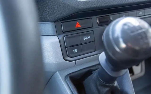 VOLKSWAGEN Crafter 177KM 8ep KONTENER + WINDA dHollandia 750kg + DRZWI BOCZNE 